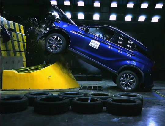 安全岛、B柱、保险杠、门槛梁柱、悬架轮毂、保险杠、列车行李架、......